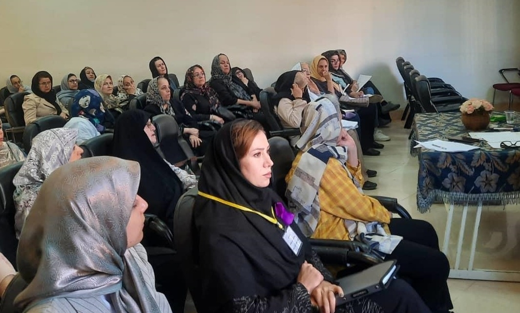 برگزاری کارگاه آموزشی دمانس و آلزایمر در محل خانه امید کرمانشاه