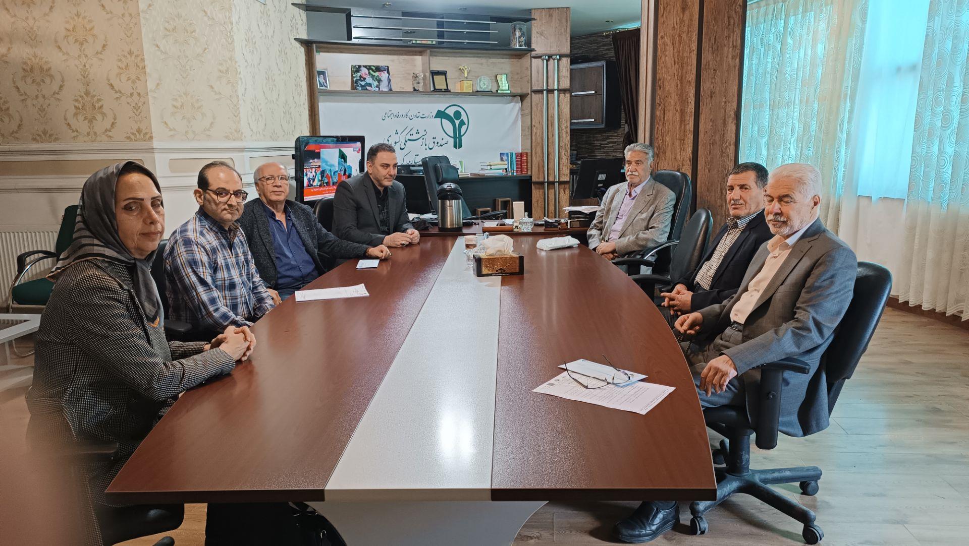 اولین نشست هم اندیشی مدیر صندوق بازنشستگی با روسای کانون های بازنشستگان استان کرمانشاه