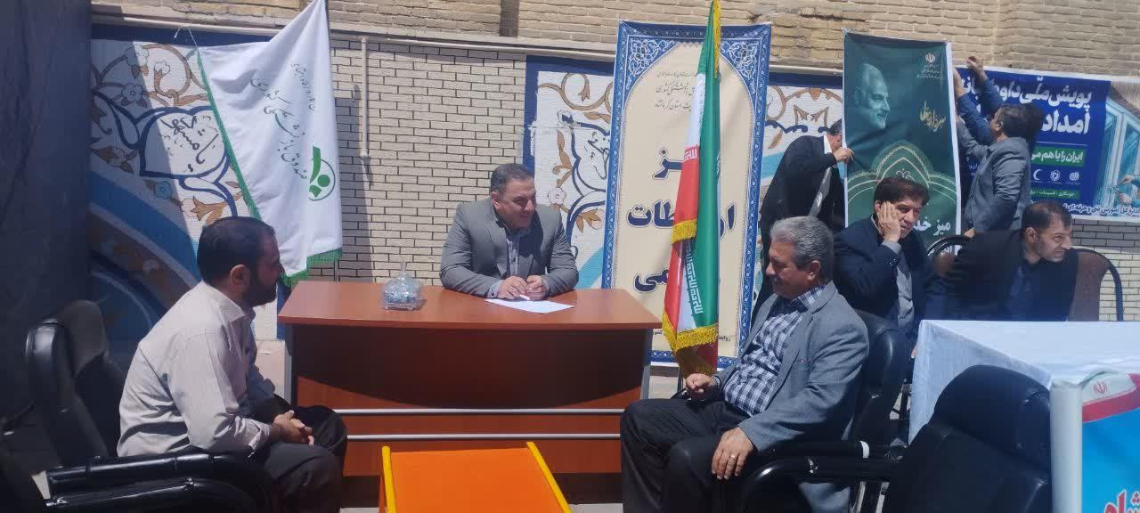 برگزاری میز خدمت دستگاه‌های تابعه وزارت تعاون در محل مصلای کرمانشاه